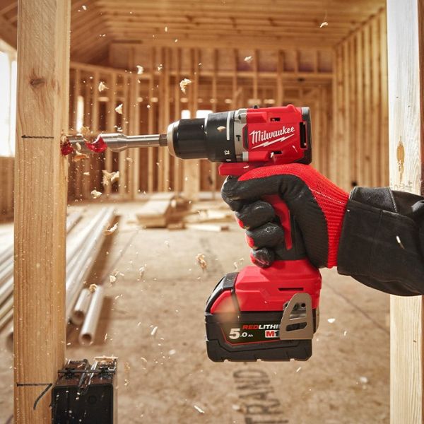 Taladro Milwaukee Percutor a batería M18 FUEL